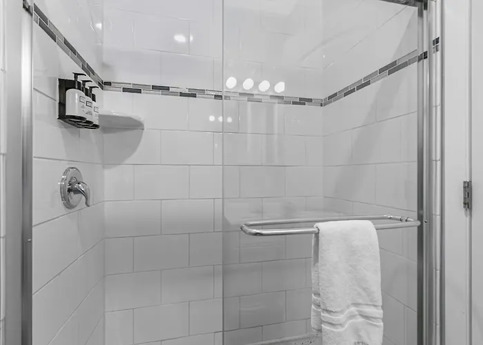 Hotel West Loop, Surestay Collection By Western