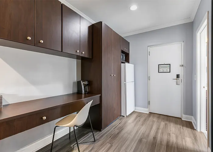 Hotel West Loop, Surestay Collection By Western